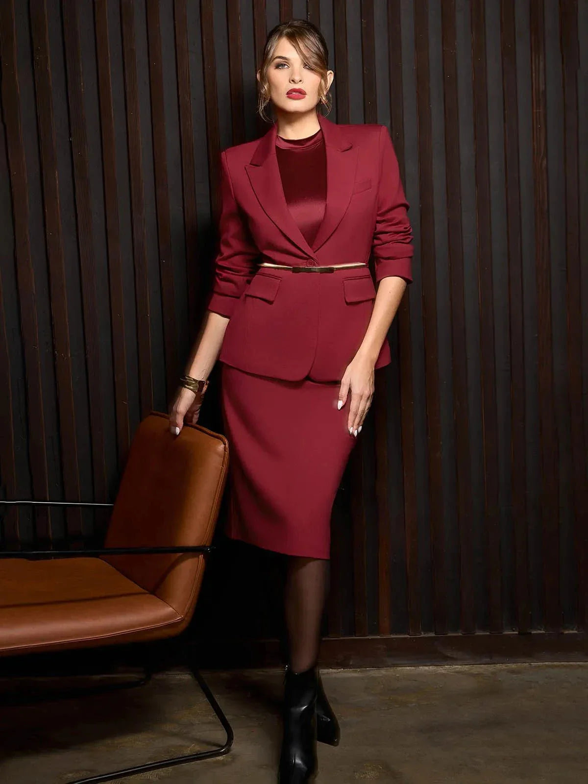 Shape-Sculpting Fitted Blazer